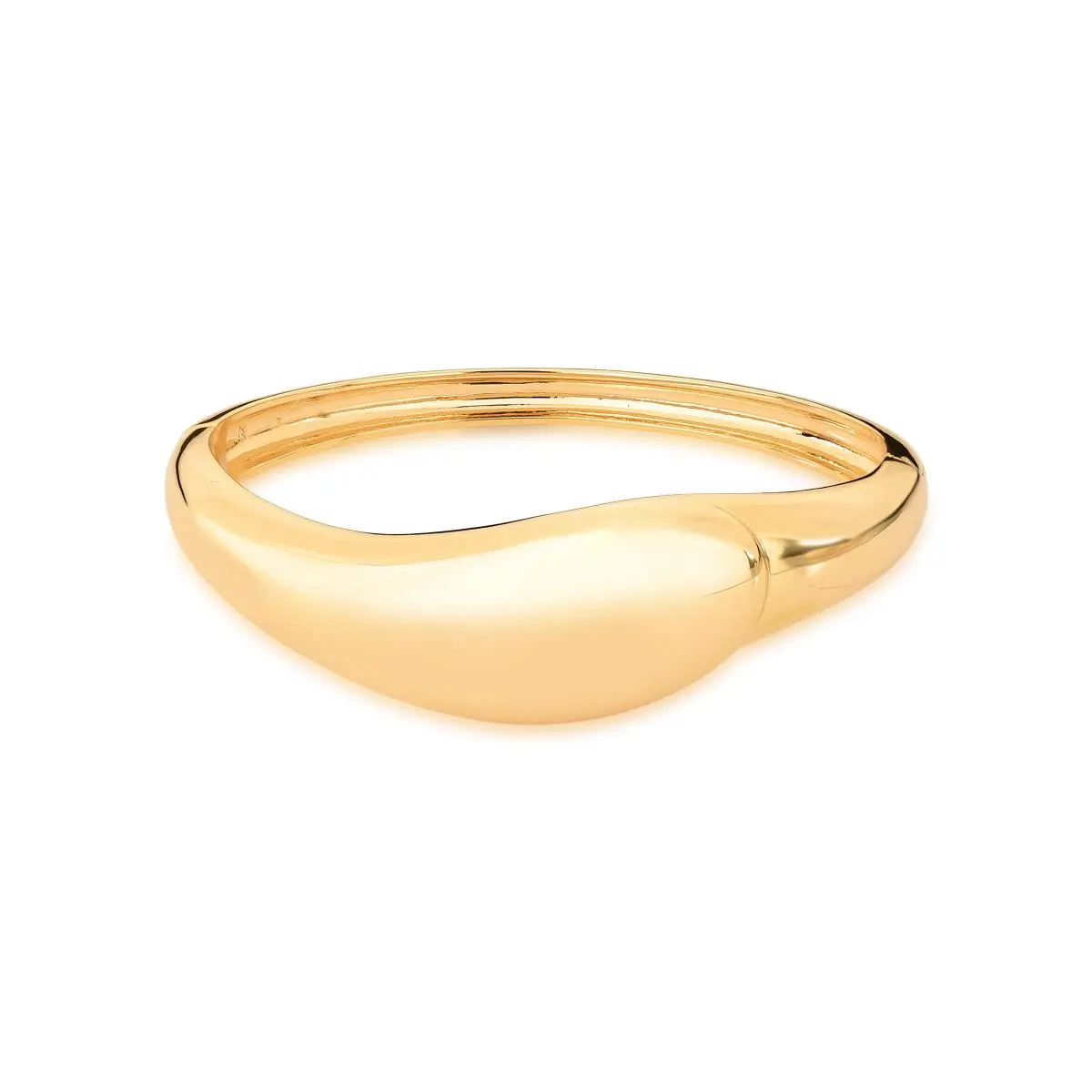 Combinações sofisticadas para usar bracelete curvo em eventos Combinações sofisticadas para usar bracelete curvo em eventos